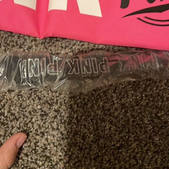 Brand new PINK cooler bag - Picture 2 of 3